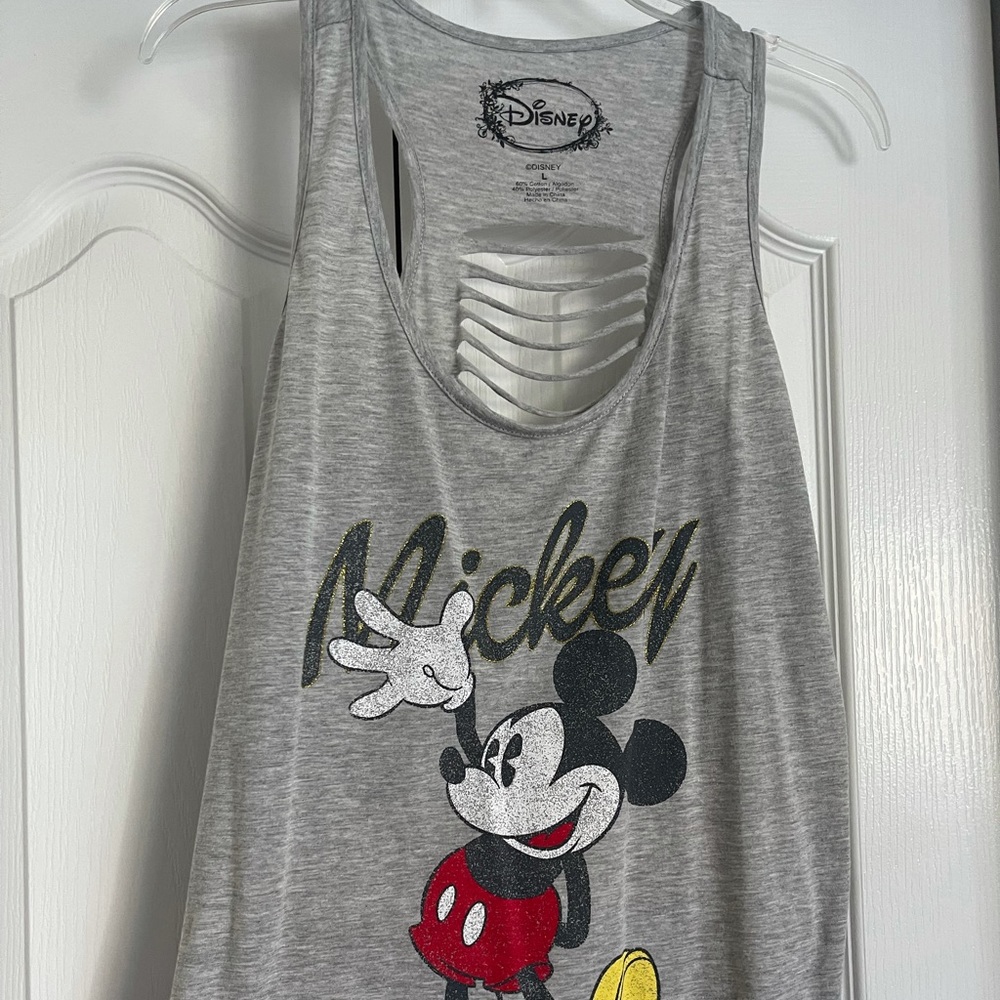 Disney Mickey shirt in L
